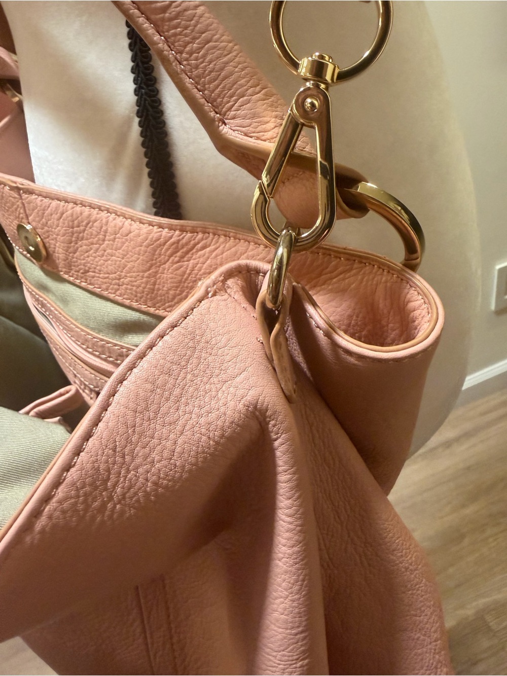 G.I.L.I Pebble Leather Tassel Convertible Hobo Bag Dust Pink/Blush - Picture 12 of 16